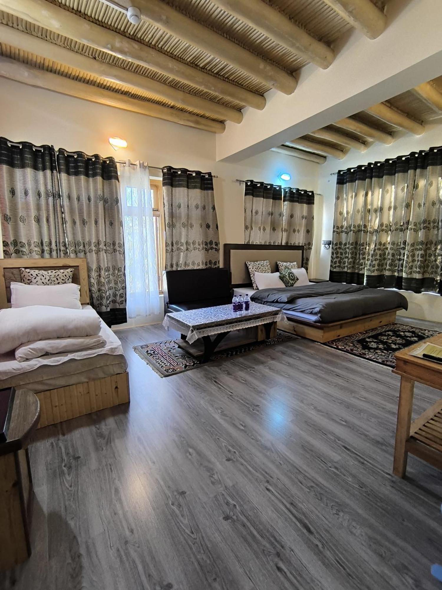 Hidden Leaf Homestay Leh Oda fotoğraf