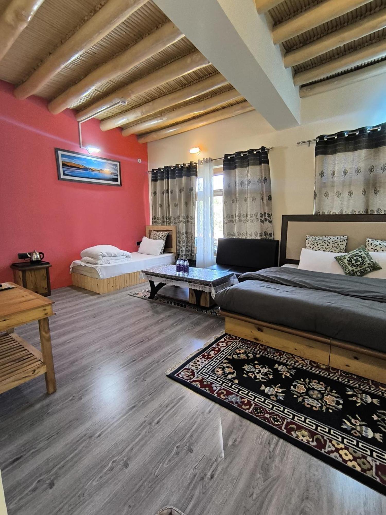 Hidden Leaf Homestay Leh Oda fotoğraf